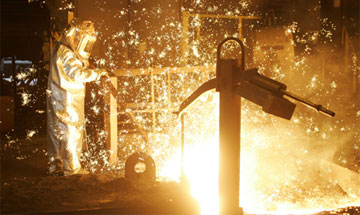US Steel says 4Q loss shrank to $50 million