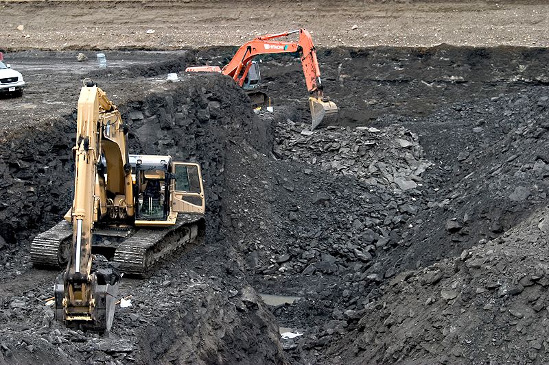 Mining stocks lead TSX lower amid disappointing Chinese, US manufacturing data