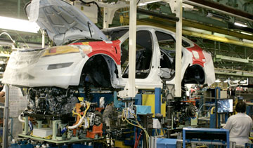 Ho<em></em>ndas quarterly profit more than doubles on weak yen, strong sales ahead of Japan tax hike