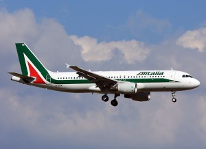 Struggling Alitalia reaches deal with Gulf airline Etihad Airways